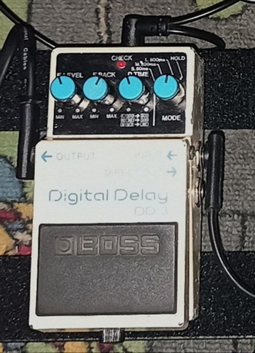 BOSS -  DD3 Гітарна педаль / примочка