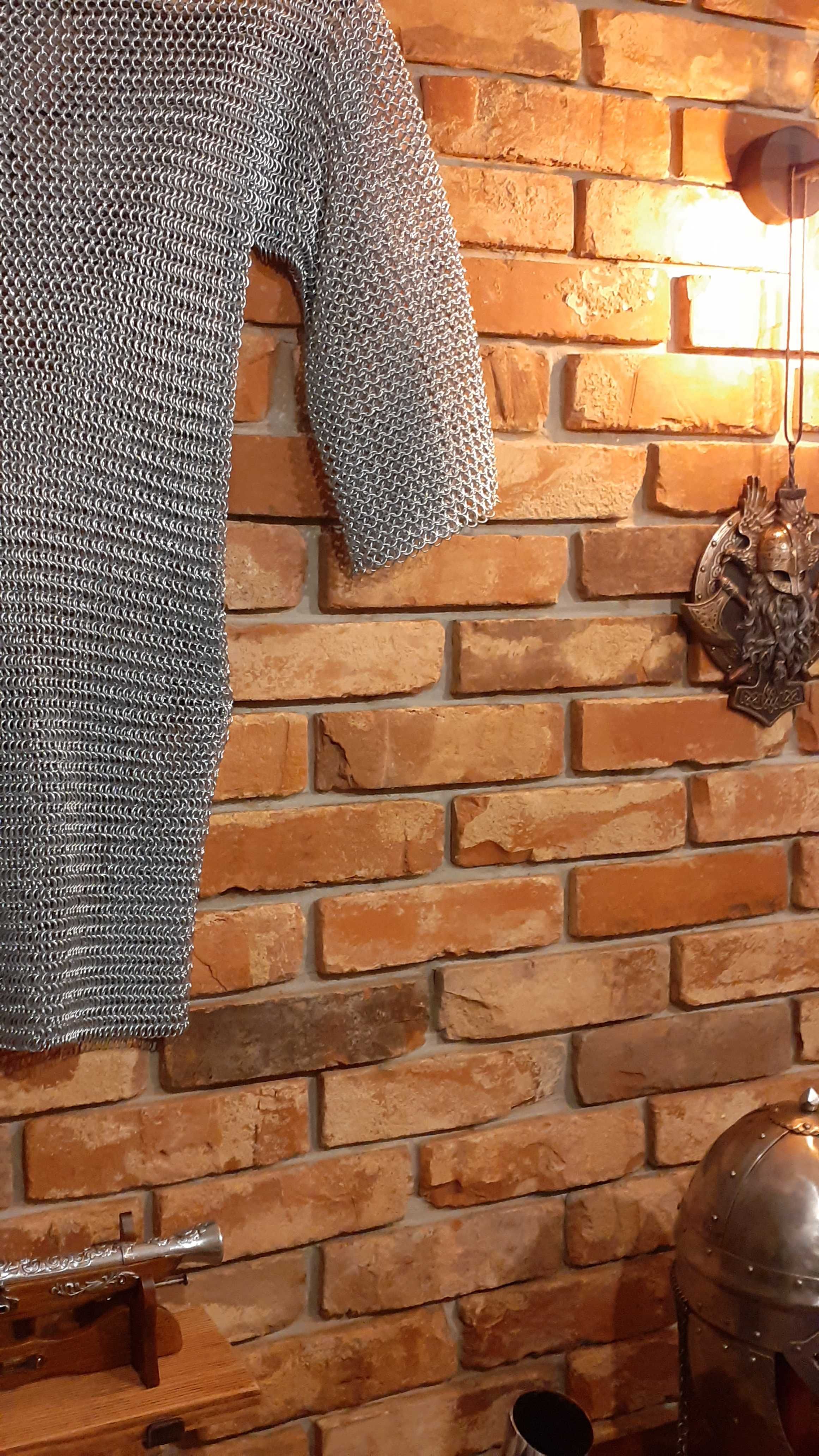 Płytki ceglane Lico Klasyczne czerwone-zewnętrzne krawędzie cegły