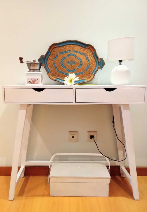 Móvel consola com 2 gavetas