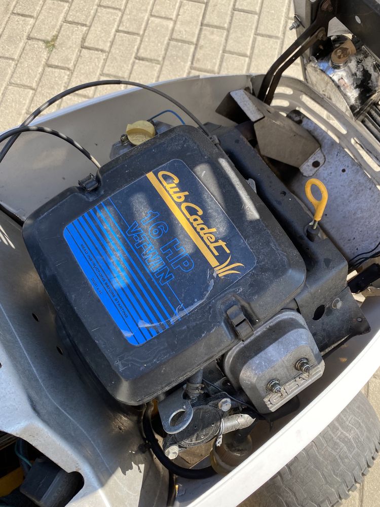 Kosiarka, traktorek cub cadet v-twin !