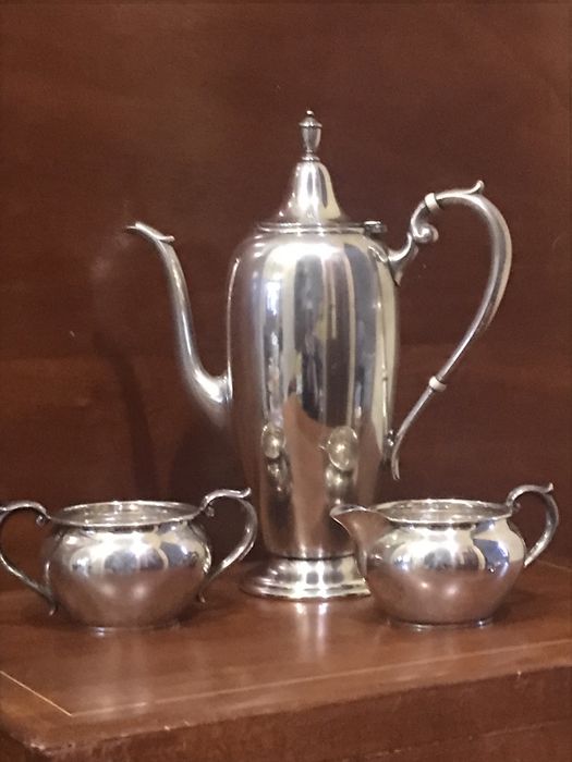 Столовое серебро (925) сахарница и молочник