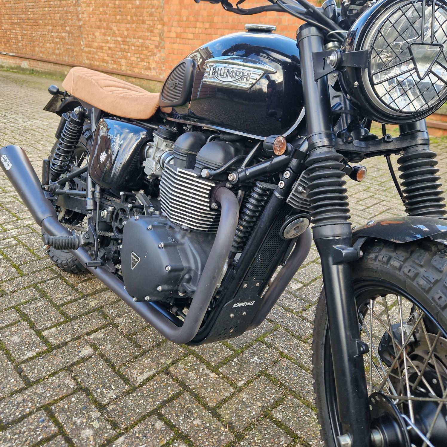 Triumph Bonneville T100 Black