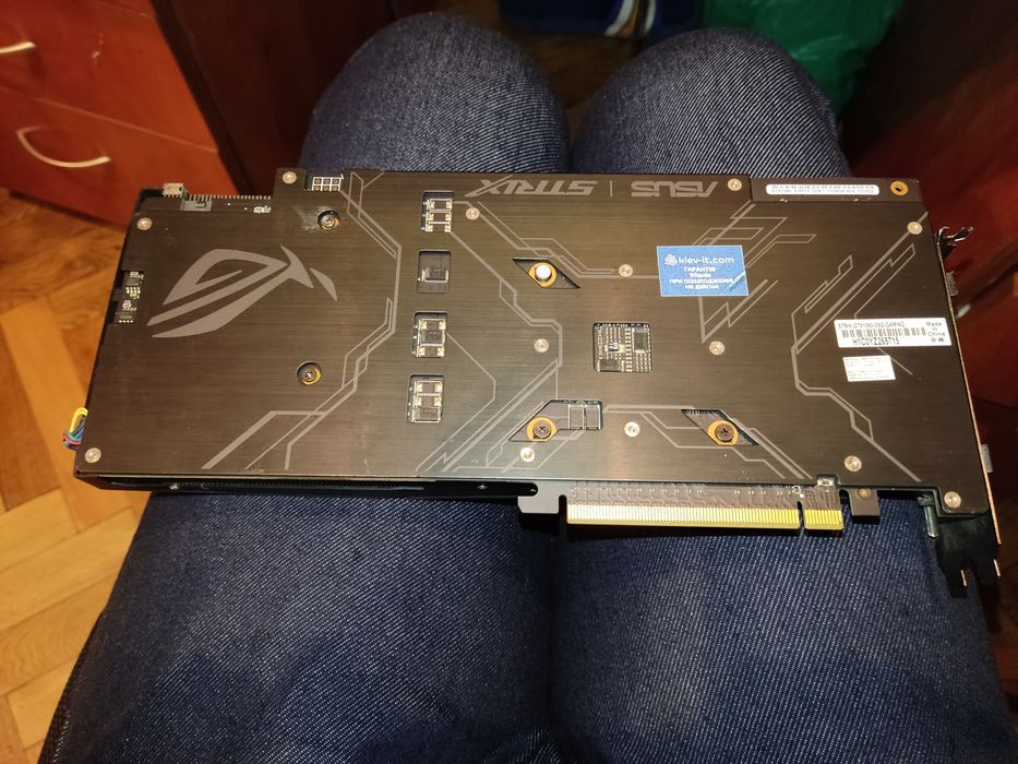 Видеокарта ASUS strix 1060 6gb