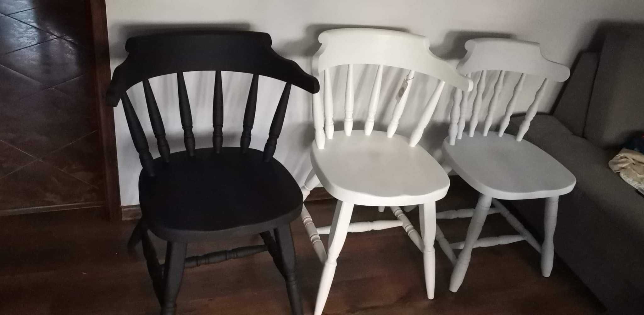 Stylowe, piękne krzesła po renowacji