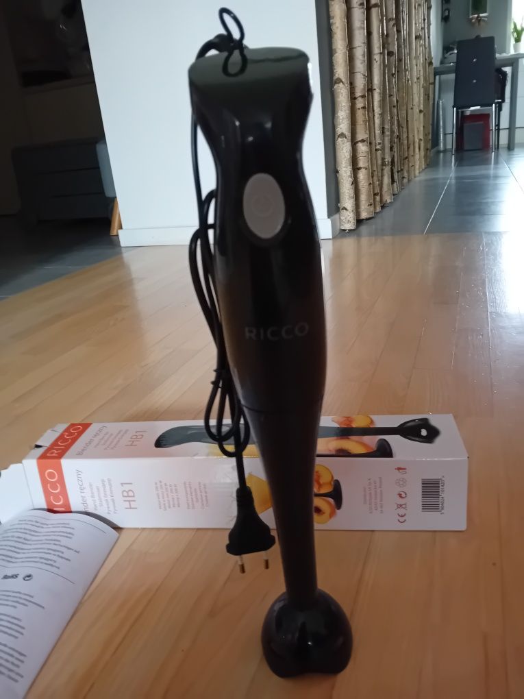 Nowy blender ręczny