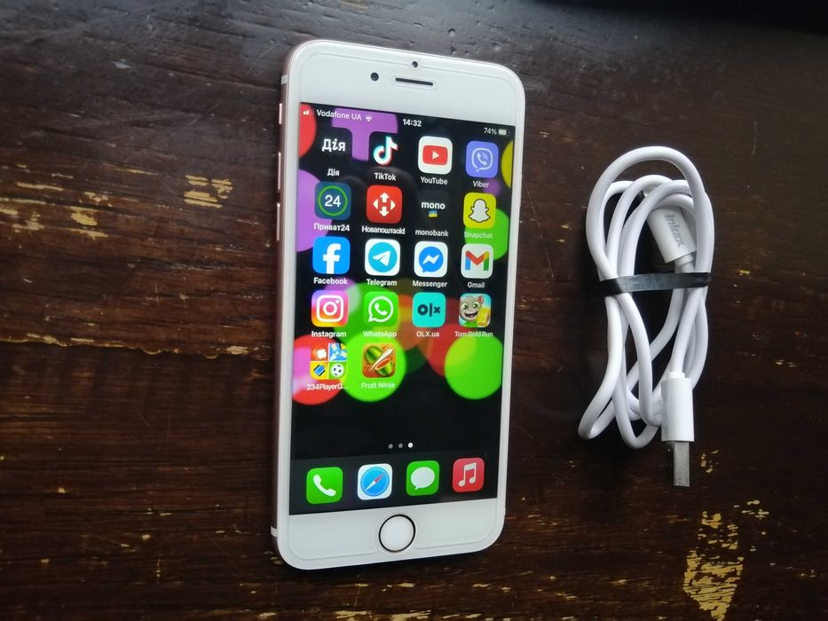 iPhone 6s Rose Gold 16Gb NeverLock Б/В хороший стан сучасні програми