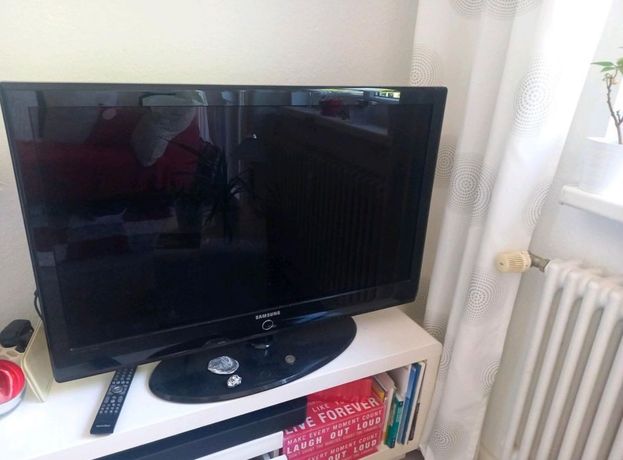 Oddam za darmo telewizor Samsung 40 cali