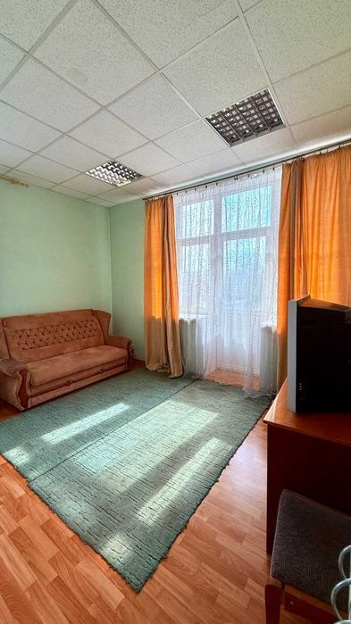 Продається 3-кімнатна квартира ЦЕНТР Святослава Хороброго (Чкалова)