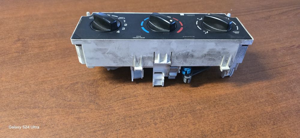 Panel klimatyzacji  Citroen Berlingo. 184.   8819.  657