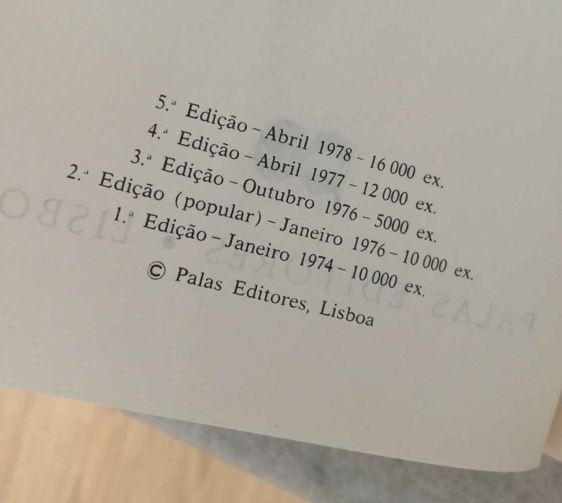 História de Portugal de A. H. de Oliveira Marques volumes 1 e 2