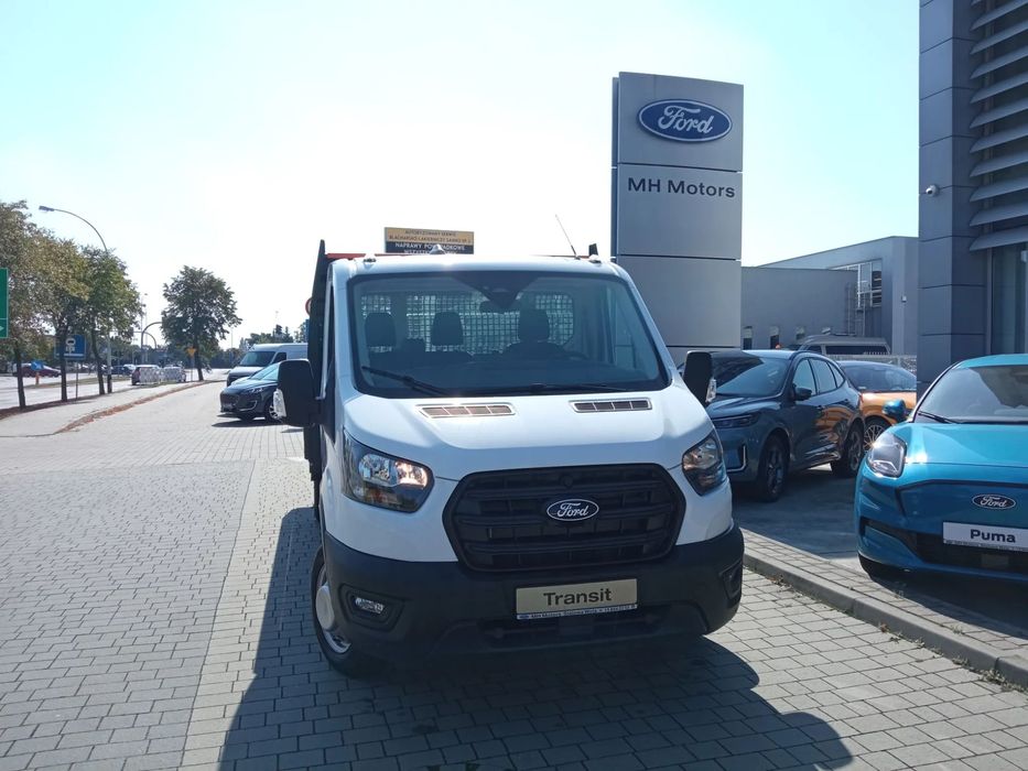 Ford Transit  Podwozie z Kabiną na bliźniakach, Skrzynia 4,20 x 2,13 (wew)