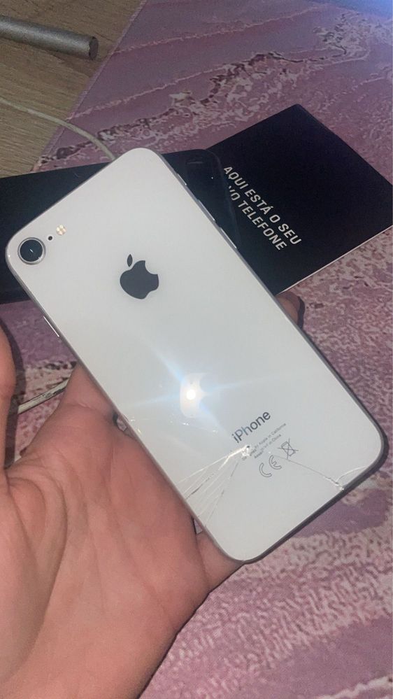 Vendo iphone 8 bom estado