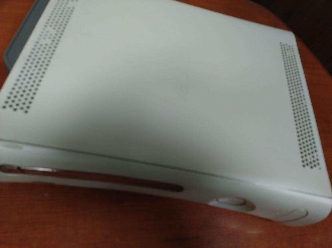 (43/24)konsola Xbox 360 60GB HDD+ gry