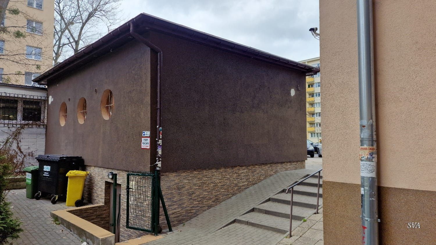 Lokal usługowo-handlowy 85m