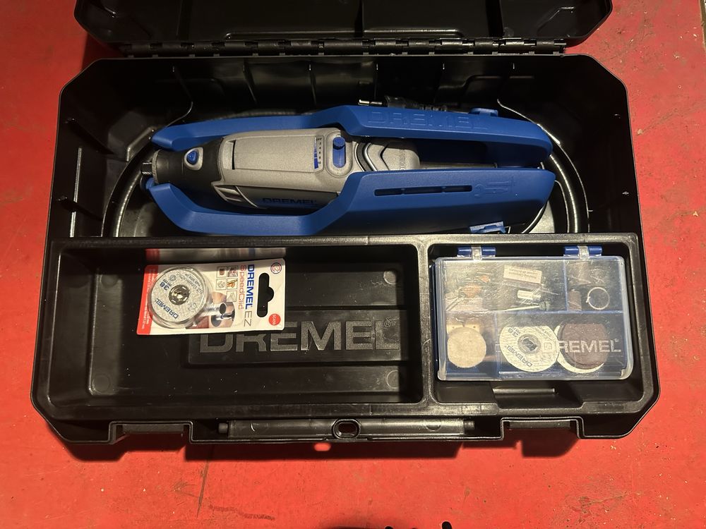 Vendo dremel novo