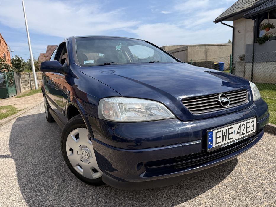 Opel astra 1.6 8v klima elektryka nowe opony stan bdb zarejestrowana
