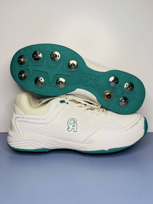 Професійні кросівки для крікету CA Vintage Spikes 45