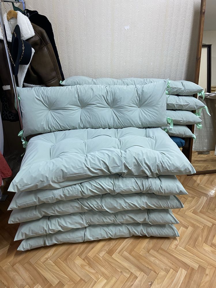 Подушки для меблів , подушки для піддонів