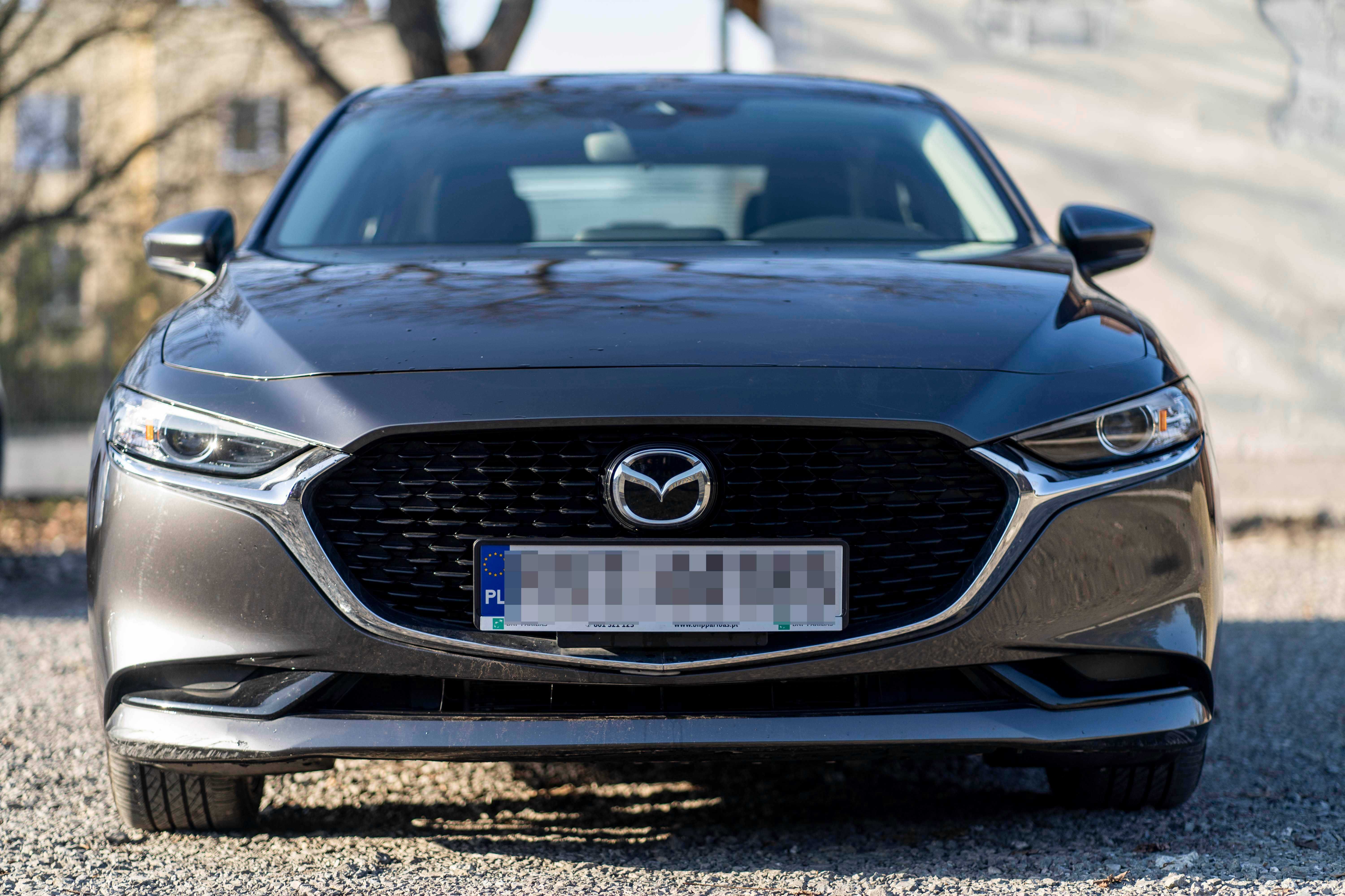 Mazda 3 rok 2021 - pachnie nowością