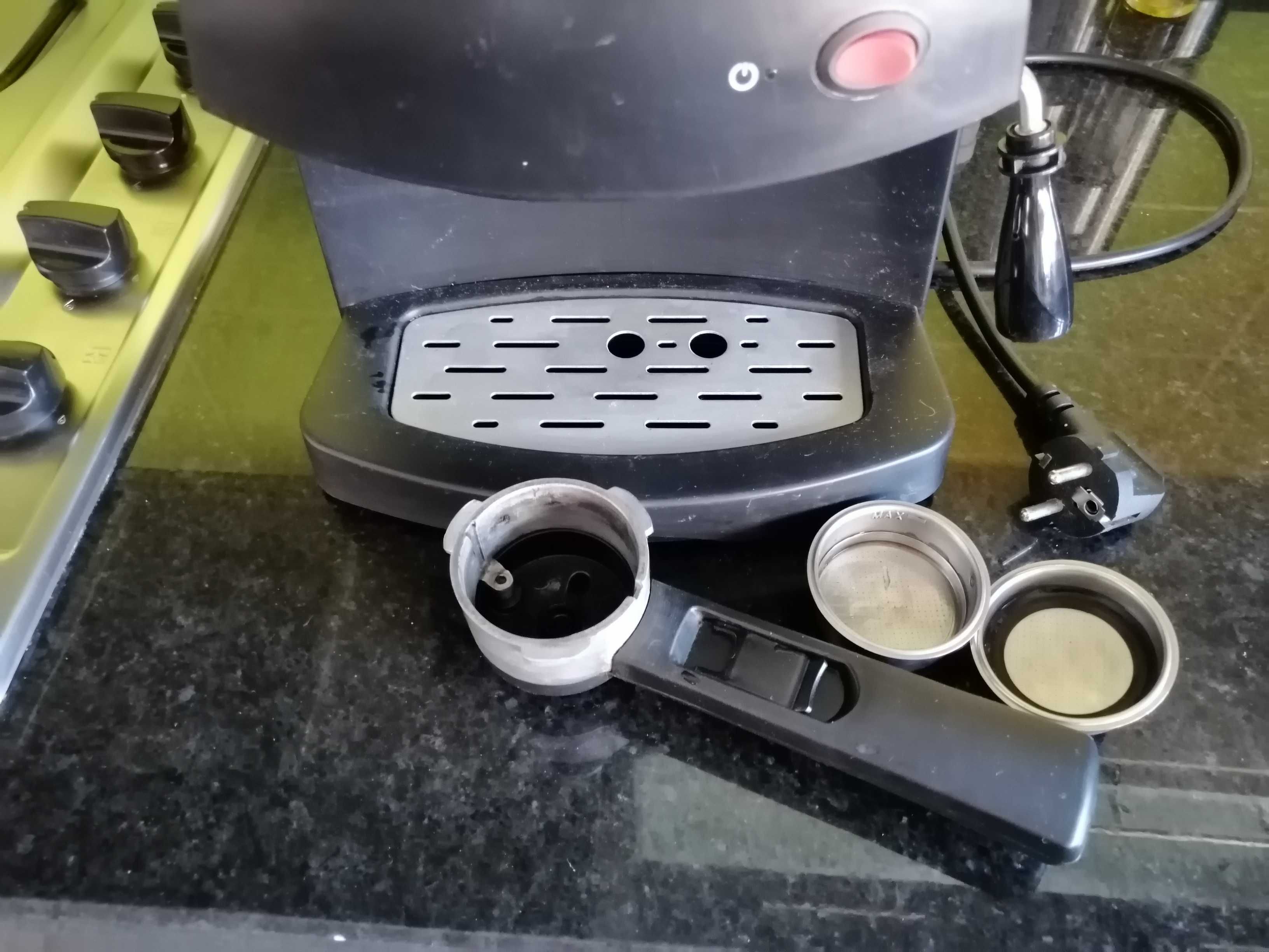 Maquina de café de manipulo Becken Kaldi com vapor de agua quente