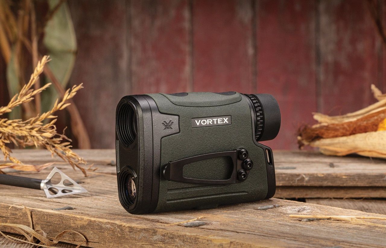 Лазерный дальномер Vortex Viper HD 3000 дальність 2743м.
