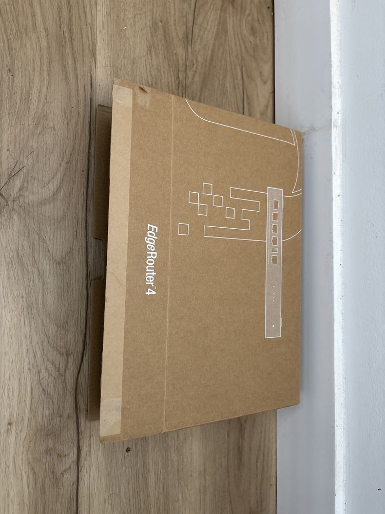 Ubiquiti EdgeRouter ER4 + SFP 1G Multi-Mode Optical Module