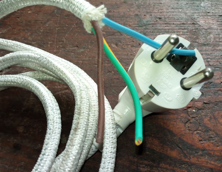 Kabel, przewód do żelazka