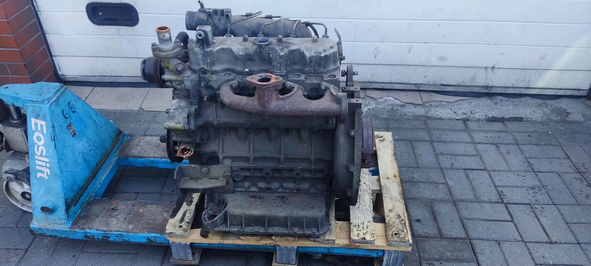 Silnik Kubota V2203