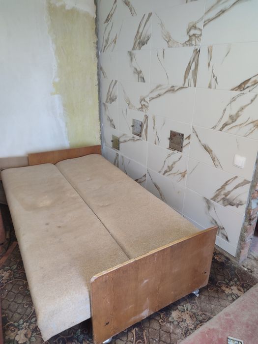 Продам диван недорого
