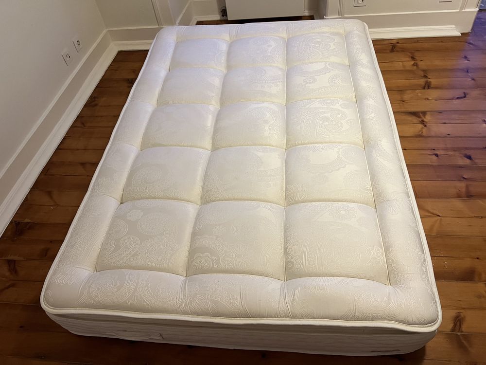 Colchão (mattress) Senttix 140cm - comprado a 1 ano a fabrica