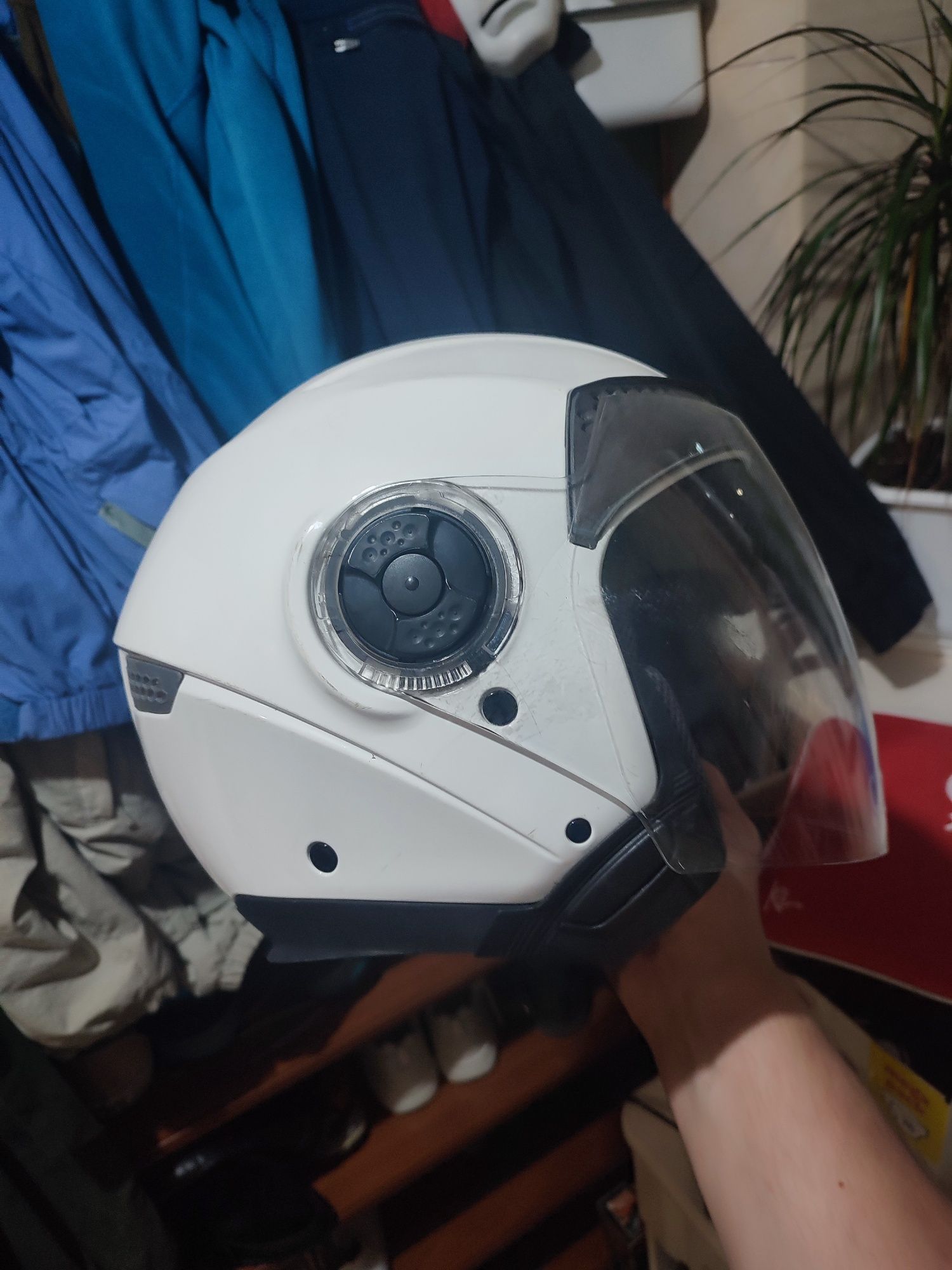 Шолом нітро нолан .agv-2000