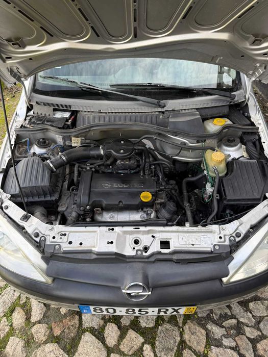 Vendo Opel Corsa em ótimo estado