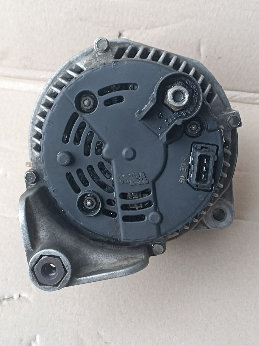 Генератор BMW E39 Valeo 90-120A