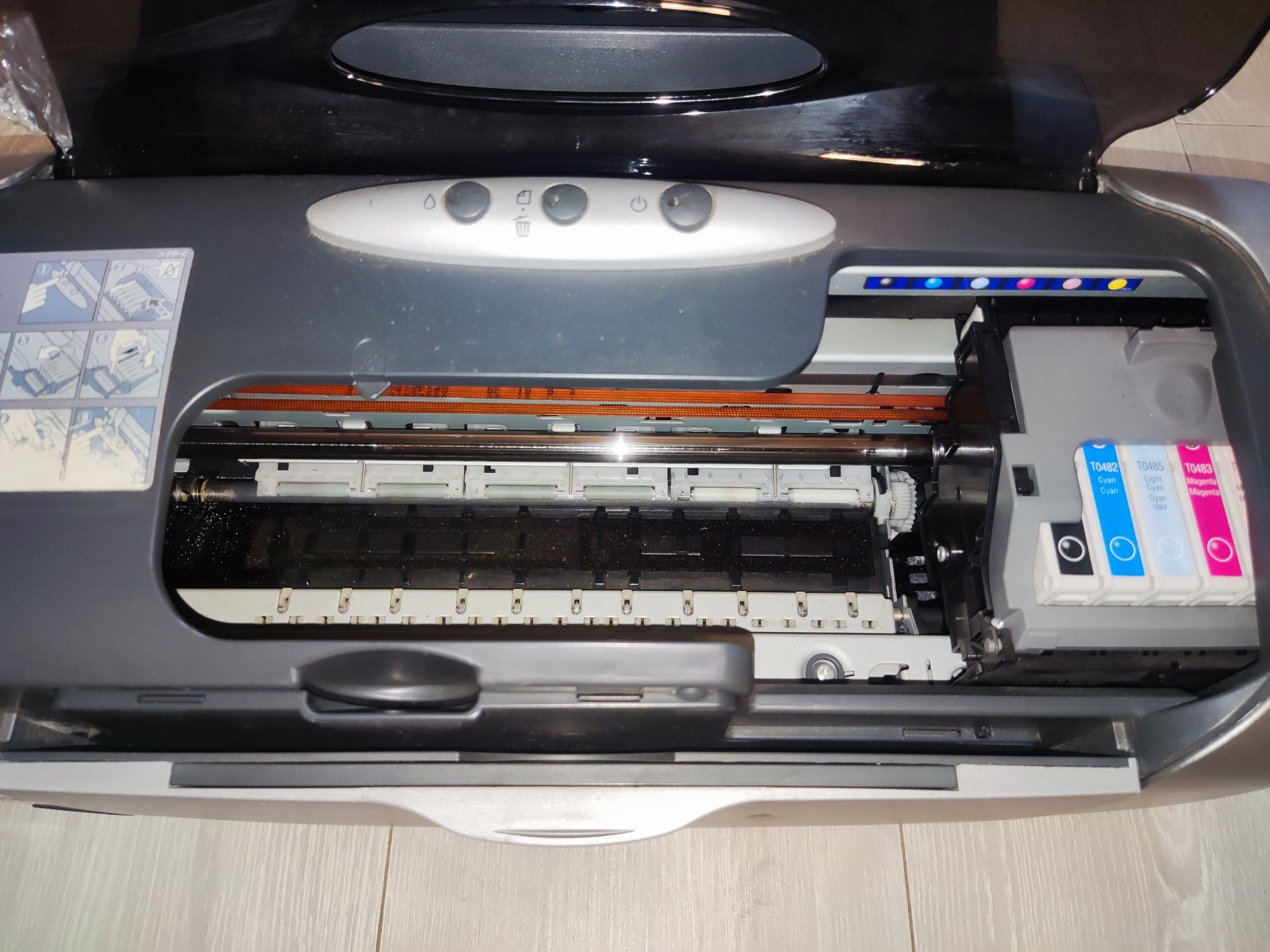 Принтер  6 цветные Epson r200