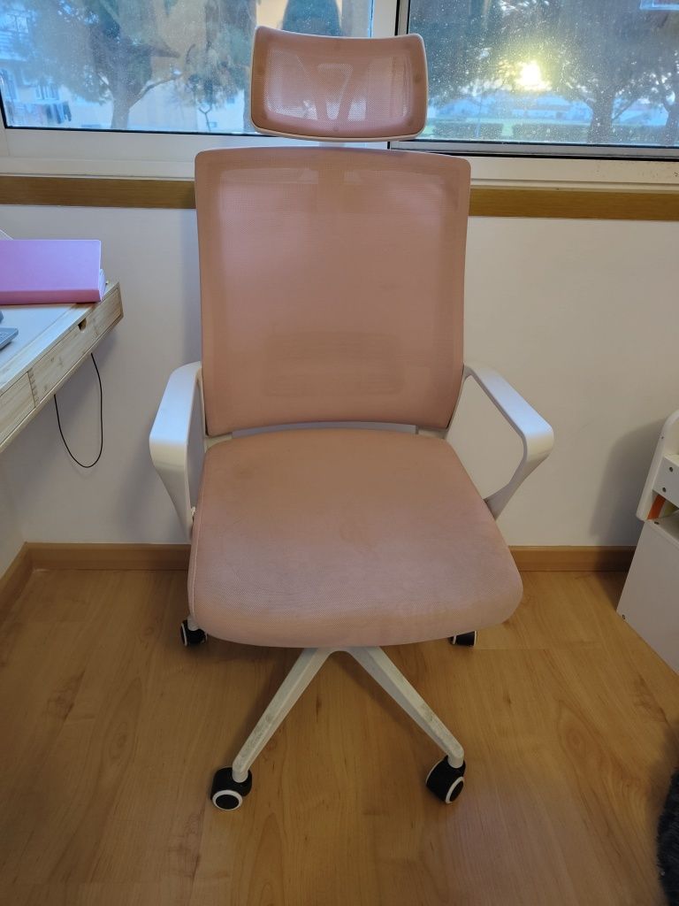 Cadeira escritório Skulm rosa