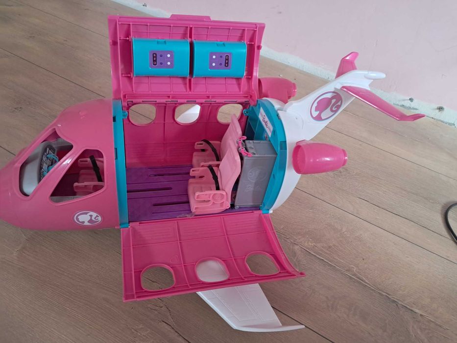 Samolot Barbie firmy Matel