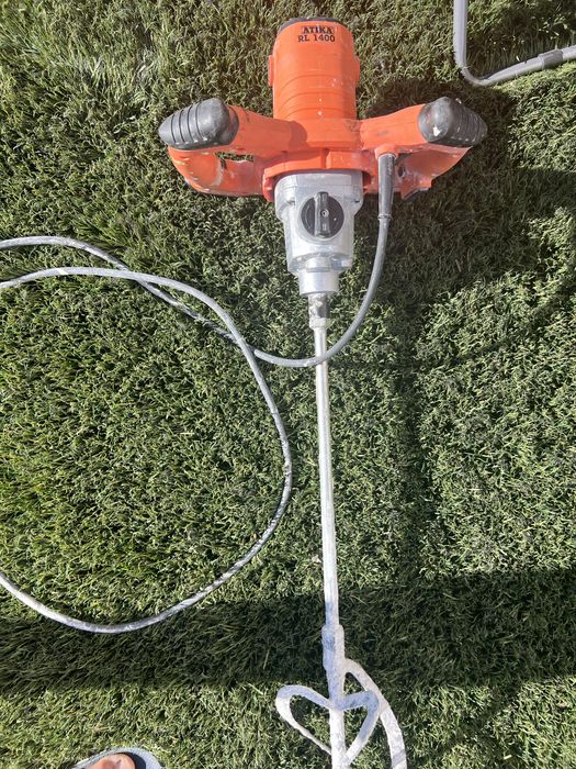 Batedor de cola em perfeito estado de funcionamento