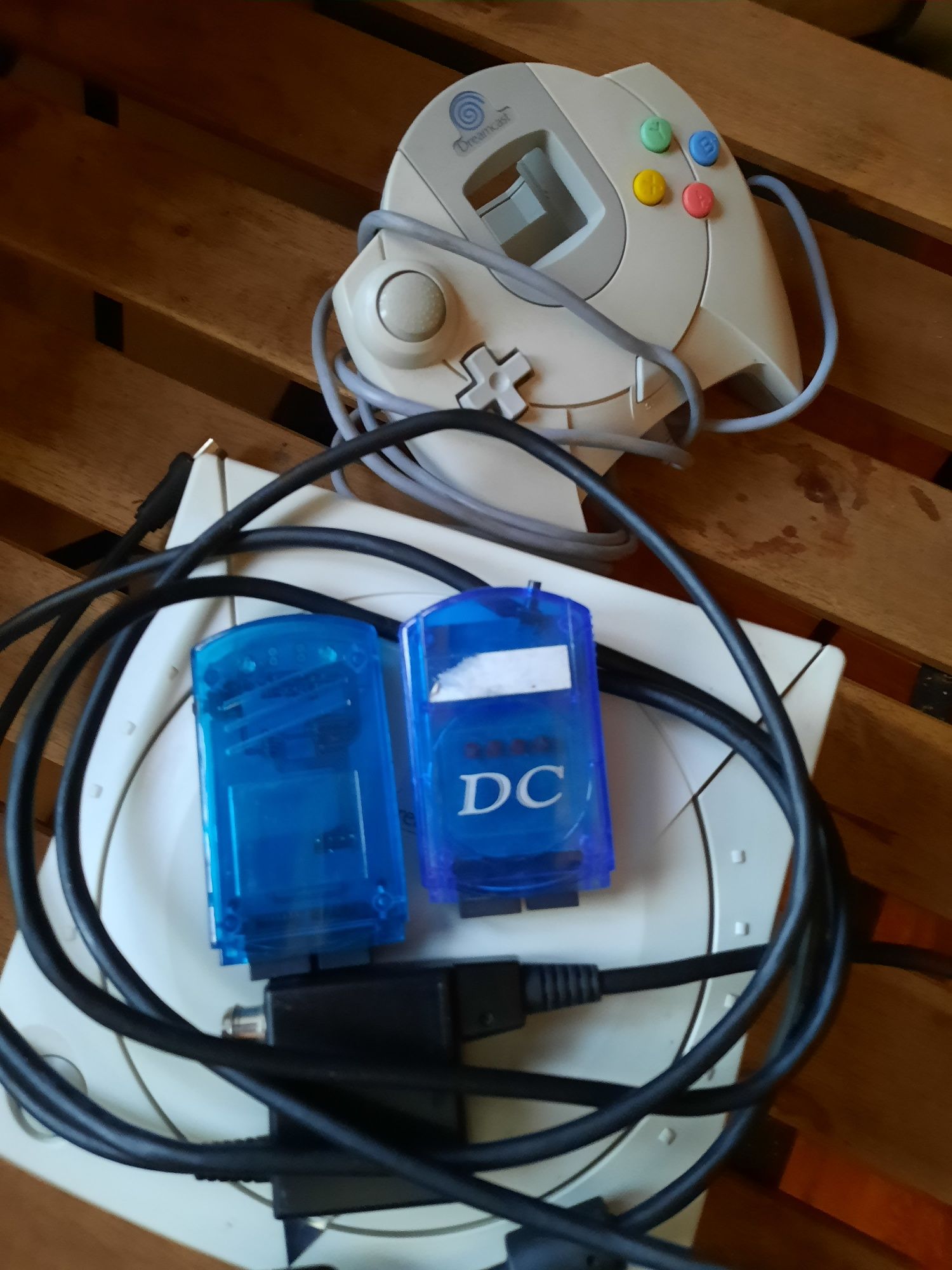 Sega Dreamcast  + jogo Shenmue + 2 cartões de memória