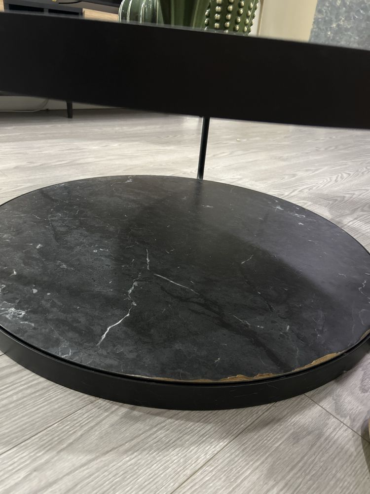 Mesa de Centro FROTORP com Vidro – Estado Usado, Preço Bom