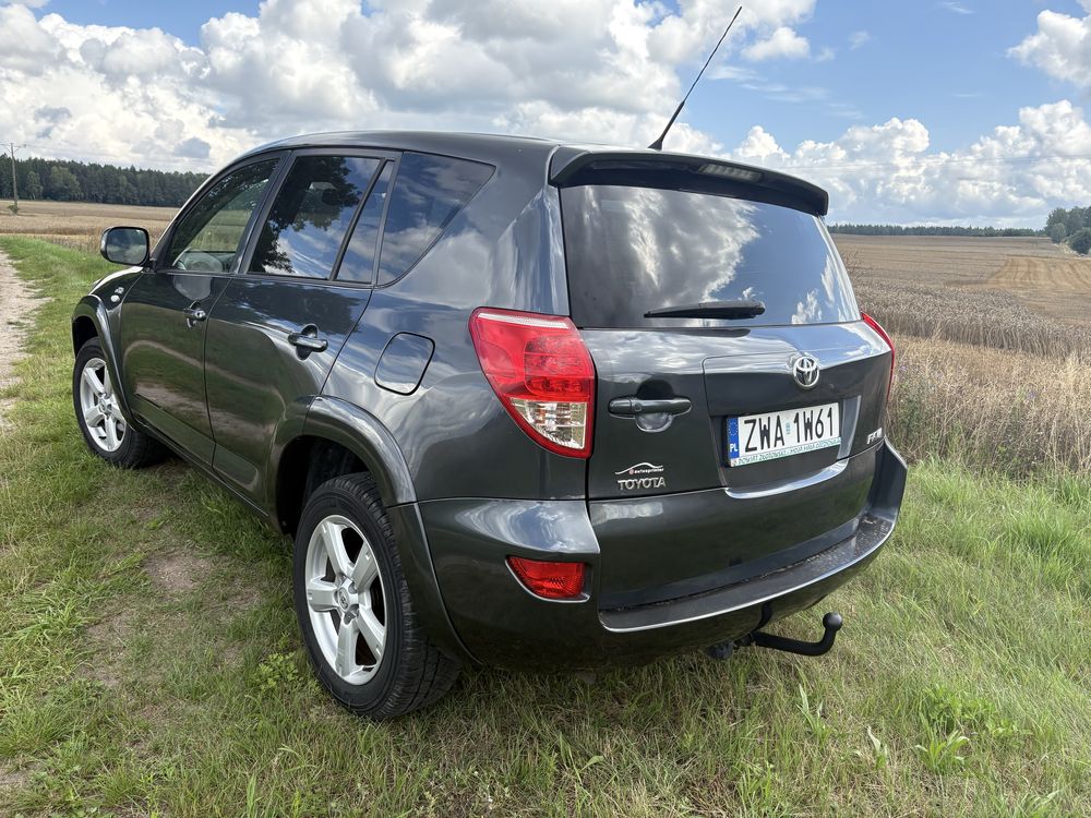 Toyota Rav 4. 2.2  d