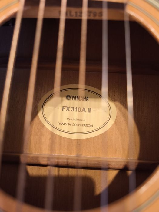 Gitara elektroakustyczna Yamaha FX310A II – świetne brzmienie