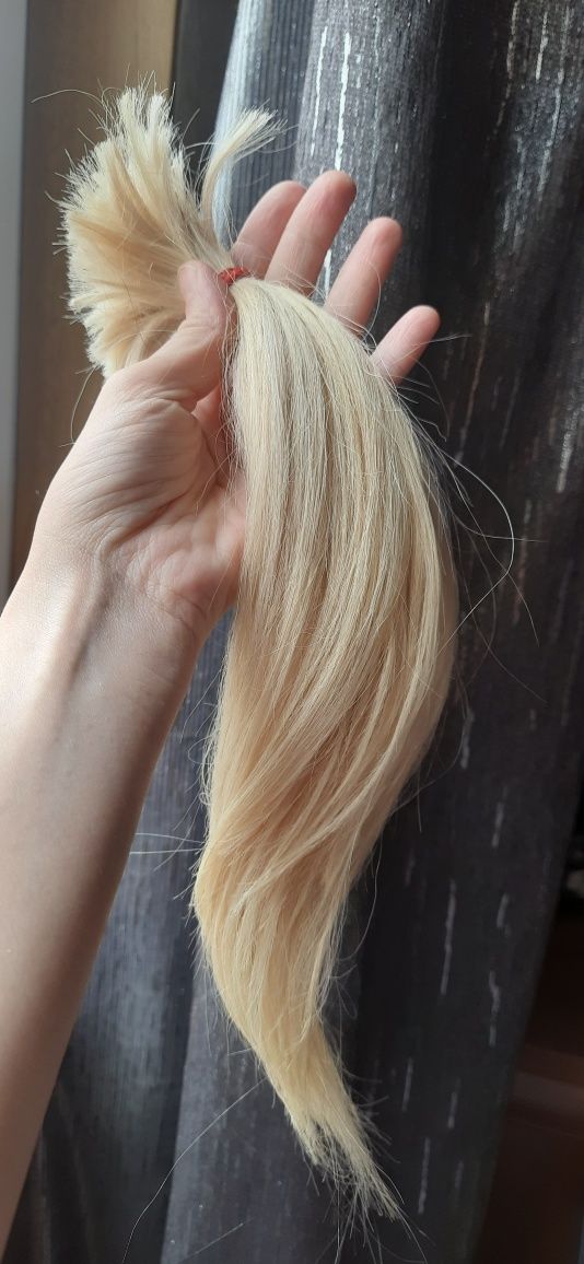 Волосся натуральне б/у, 40 см, 45 грамм, блонд