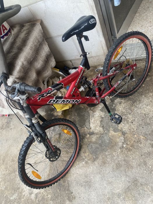 Bicicleta boa em bom estado a venda a um preço super acessível