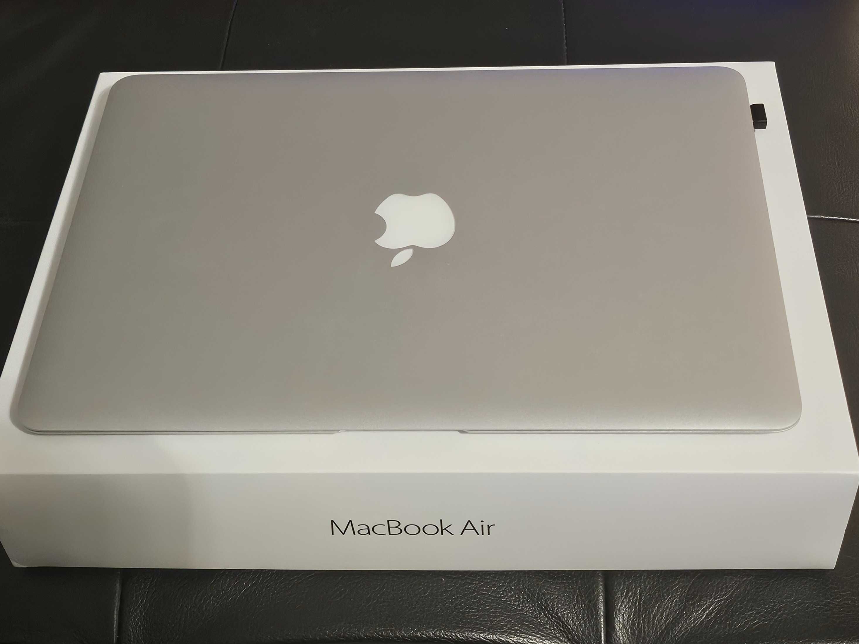 Laptop MacBook Air 13-inch 2017