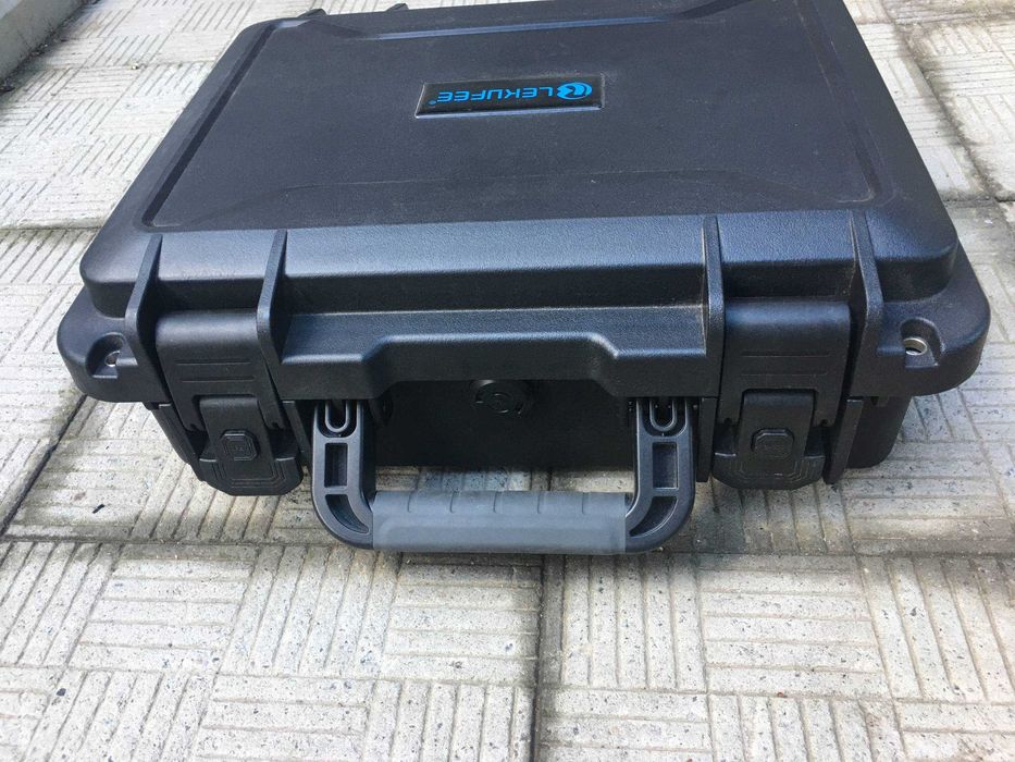 Кейс чемодан пластиковий