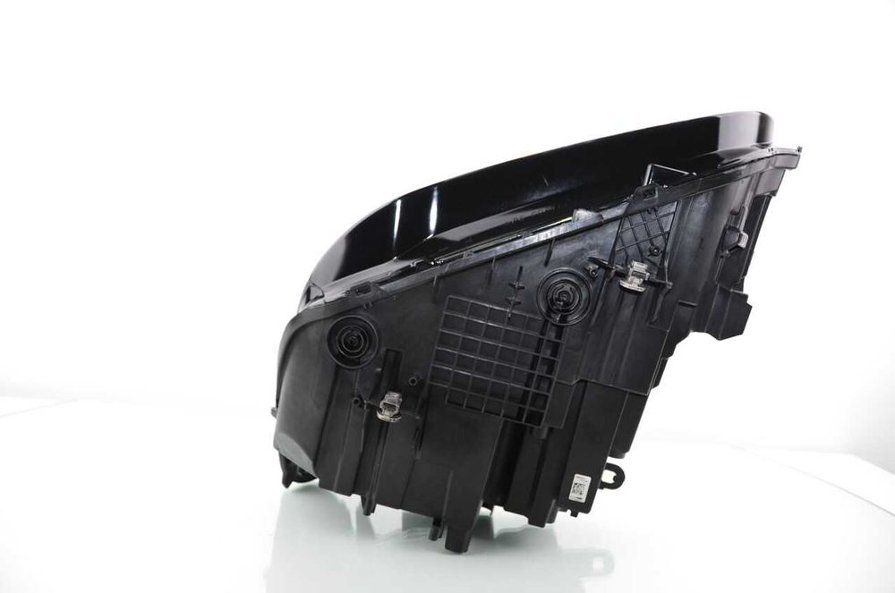 BMW X1 F48 LCI LIFT FULL LED prawa lampa przednia
