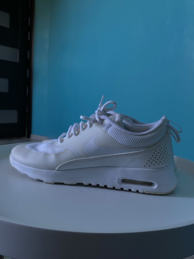 кросівки Nike Air Max Thea