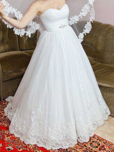 Свадебное платье (торг уместен)