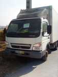 Carrinha Mitsubishi com contentor