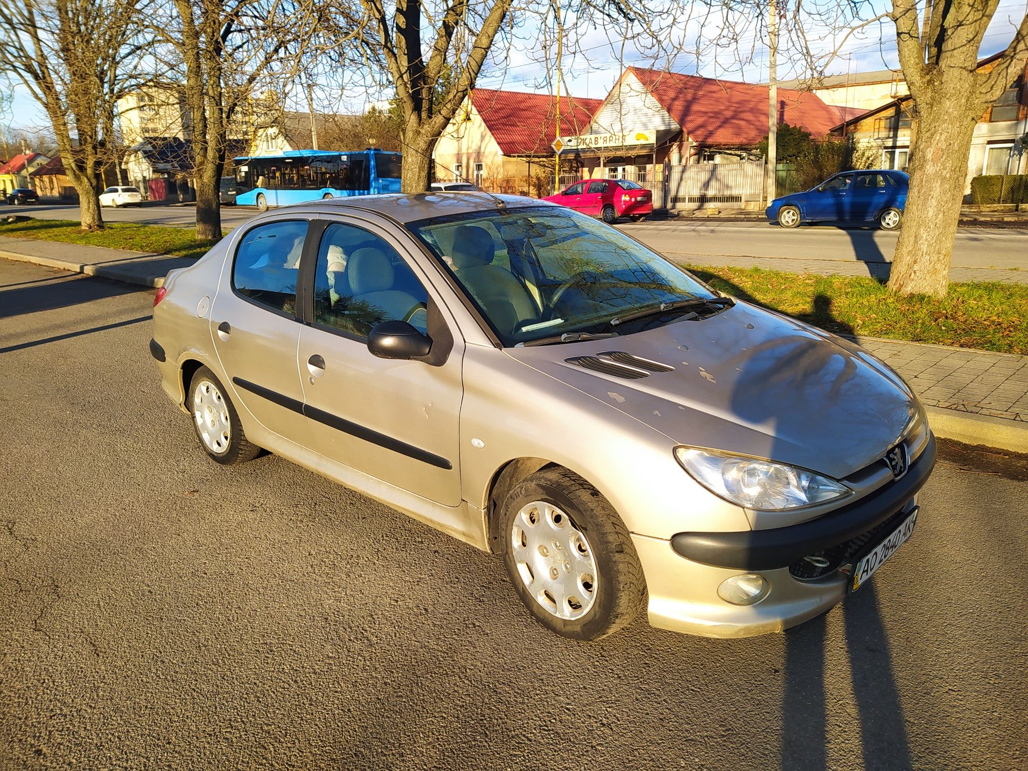 Peugeot 206 седан